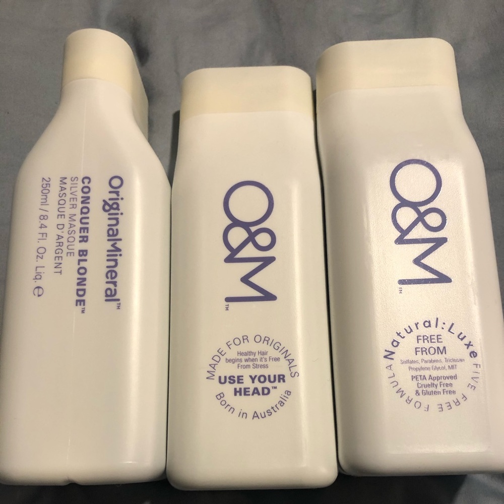 O&M conquer blonde conditioner